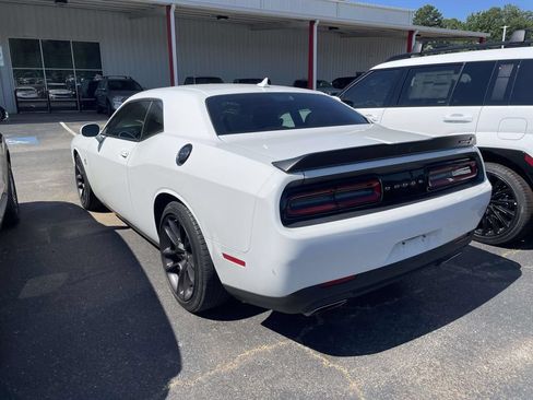 Used 2020 Dodge Challenger R/T Scat Pack RWD image 4