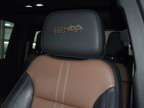 Used 2024 Chevrolet Silverado 2500 High Country w/ High Country Premium Package AWD/4WD image 47