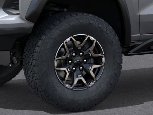 New 2026 Chevrolet Colorado ZR2 w/ Technology Package AWD/4WD image 34