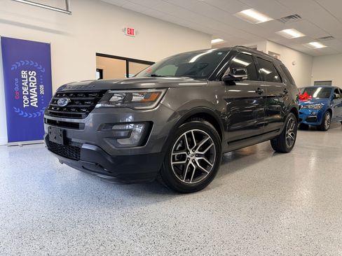 Used 2017 Ford Explorer Sport w/ Equipment Group 401A image 2