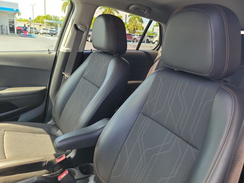 Used 2020 Chevrolet Trax LT w/ Driver Confidence Package FWD image 15