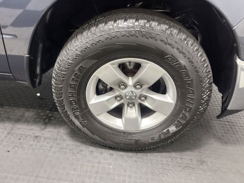 Used 2017 RAM 1500 Big Horn image 28