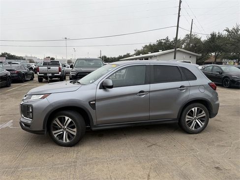 Used 2024 Mitsubishi Outlander Sport SE image 8