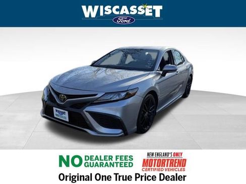 Used 2023 Toyota Camry XSE image 12