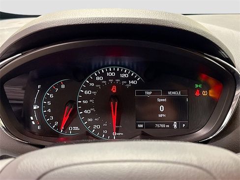 Used 2018 Chevrolet Trax LT w/ LT Convenience Package image 14