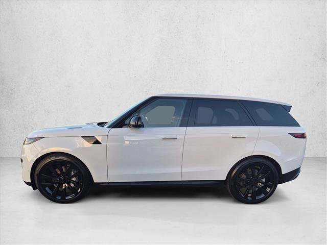 Used 2026 Land Rover Range Rover Sport SE AWD/4WD image 9