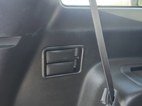 Used 2019 GMC Acadia SLE image 12