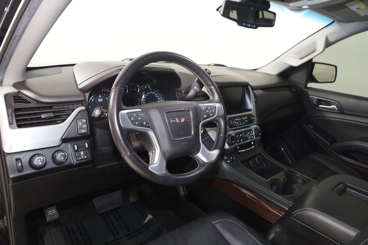 Used 2018 GMC Yukon SLT w/ HD Trailering Package AWD/4WD image 27