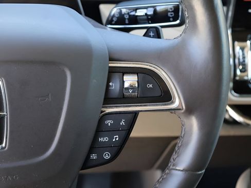Used 2024 Lincoln Navigator Reserve AWD/4WD image 35