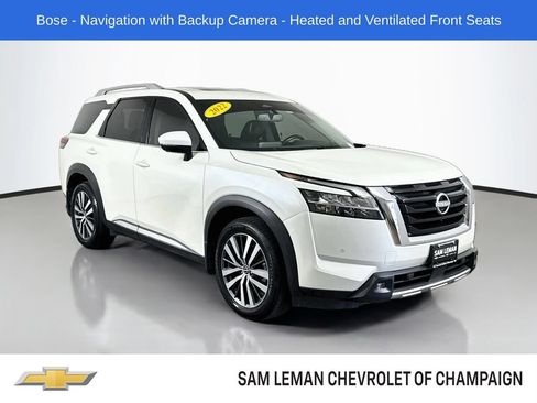 Used 2022 Nissan Pathfinder Platinum w/ Cargo Package AWD/4WD image 1