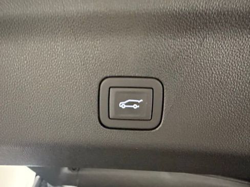 New 2026 Chevrolet Tahoe High Country image 9