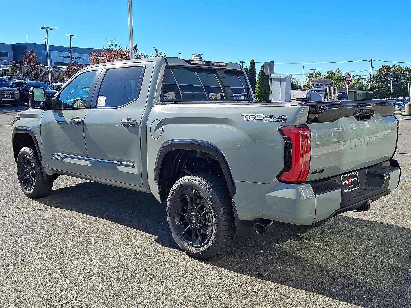New 2026 Toyota Tundra Platinum w/ TRD Off-Road Package AWD/4WD image 11