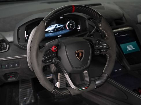 Used 2026 Lamborghini Temerario AWD/4WD image 39