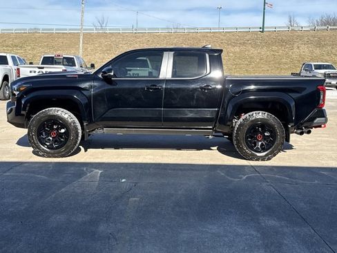 Used 2024 Toyota Tacoma TRD Pro image 11