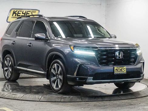 Used 2023 Honda Pilot Elite image 6