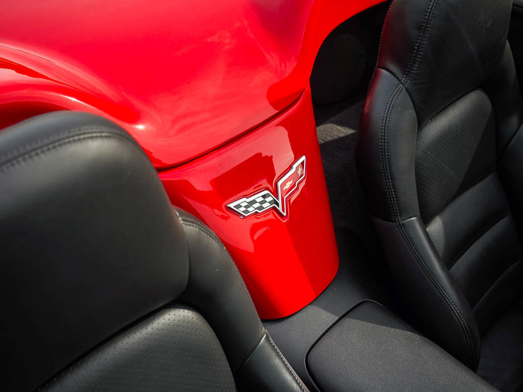 Used 2007 Chevrolet Corvette Convertible w/ Performance Package RWD image 10