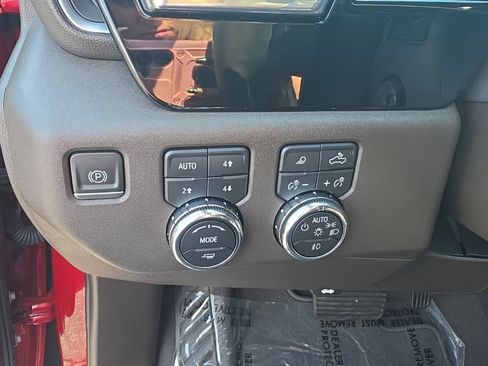 Certified 2023 GMC Sierra 1500 SLT w/ SLT Premium Plus Package AWD/4WD image 19