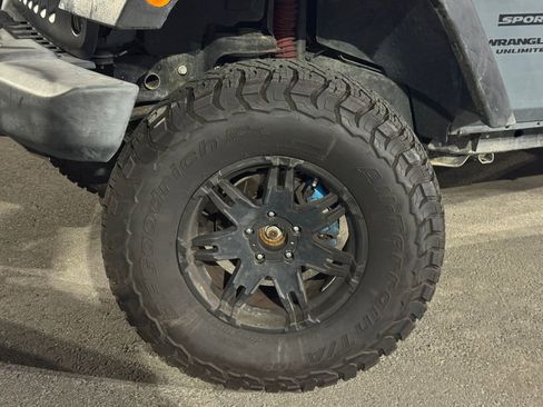 Used 2015 Jeep Wrangler Unlimited Sport w/ Quick Order Package 24S image 16