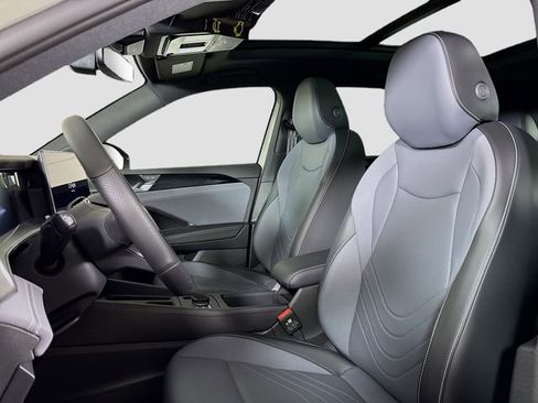 New 2026 Volkswagen Tiguan SE R-Line AWD/4WD image 21