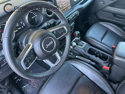 Used 2023 Jeep Wrangler Unlimited Sahara AWD/4WD image 11