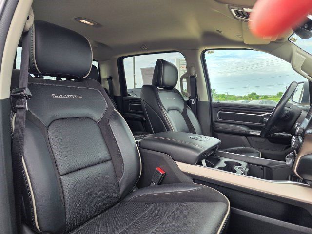 Used 2022 RAM 1500 Laramie AWD/4WD image 17