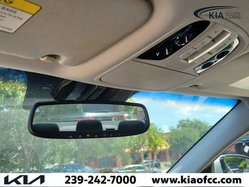 Used 2017 Kia Cadenza Technology FWD image 28