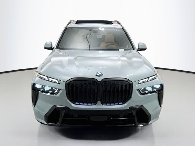 New 2027 BMW X7 xDrive40i w/ M Sport Package AWD/4WD image 2
