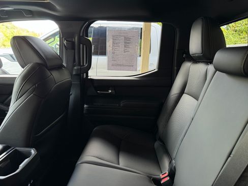 Used 2025 Toyota Tacoma Limited AWD/4WD image 42