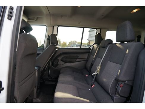 Used 2017 Ford Transit Connect XL image 17