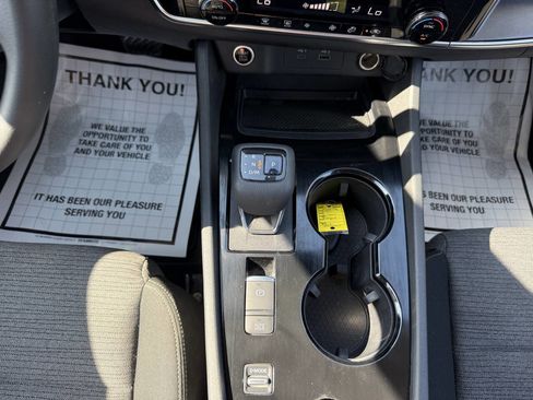 Used 2021 Nissan Rogue SV FWD image 26