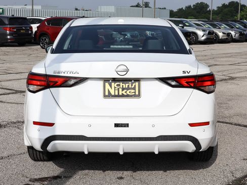 Used 2024 Nissan Sentra SV FWD image 5
