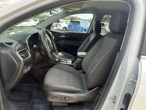 Used 2023 Chevrolet Equinox LT image 18