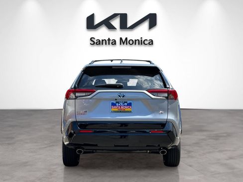 Used 2021 Toyota RAV4 SE w/ Weather & Moonroof Package AWD/4WD image 5