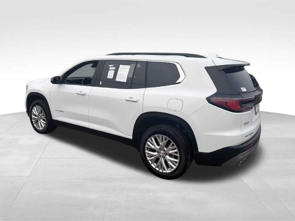 Used 2026 GMC Acadia Elevation w/ Elevation Premium Package FWD image 3