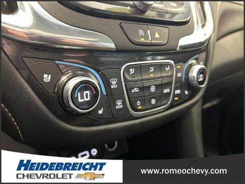 Used 2023 Chevrolet Equinox Premier AWD/4WD image 23