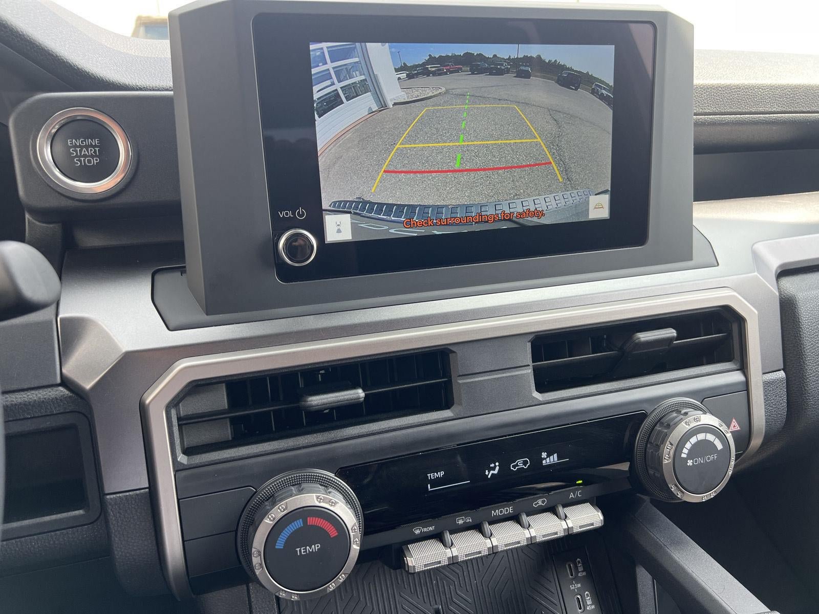 Used 2025 Toyota 4Runner SR5 AWD/4WD image 24