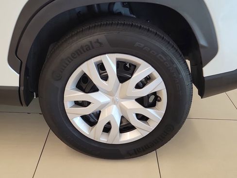 Certified 2025 Toyota Corolla Cross L image 4