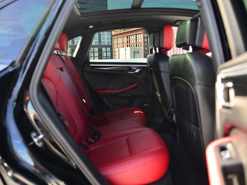 Used 2018 Porsche Macan S image 29