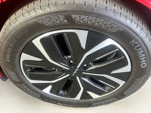 Used 2023 Kia EV6 GT-Line w/ GT-Line Suede Seat Package RWD image 11