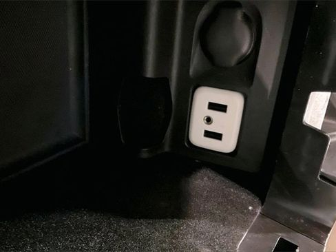 Used 2016 Cadillac XTS Luxury image 32