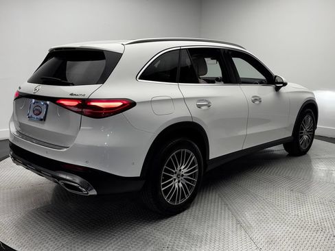 Used 2025 Mercedes-Benz GLC 300 4MATIC image 51
