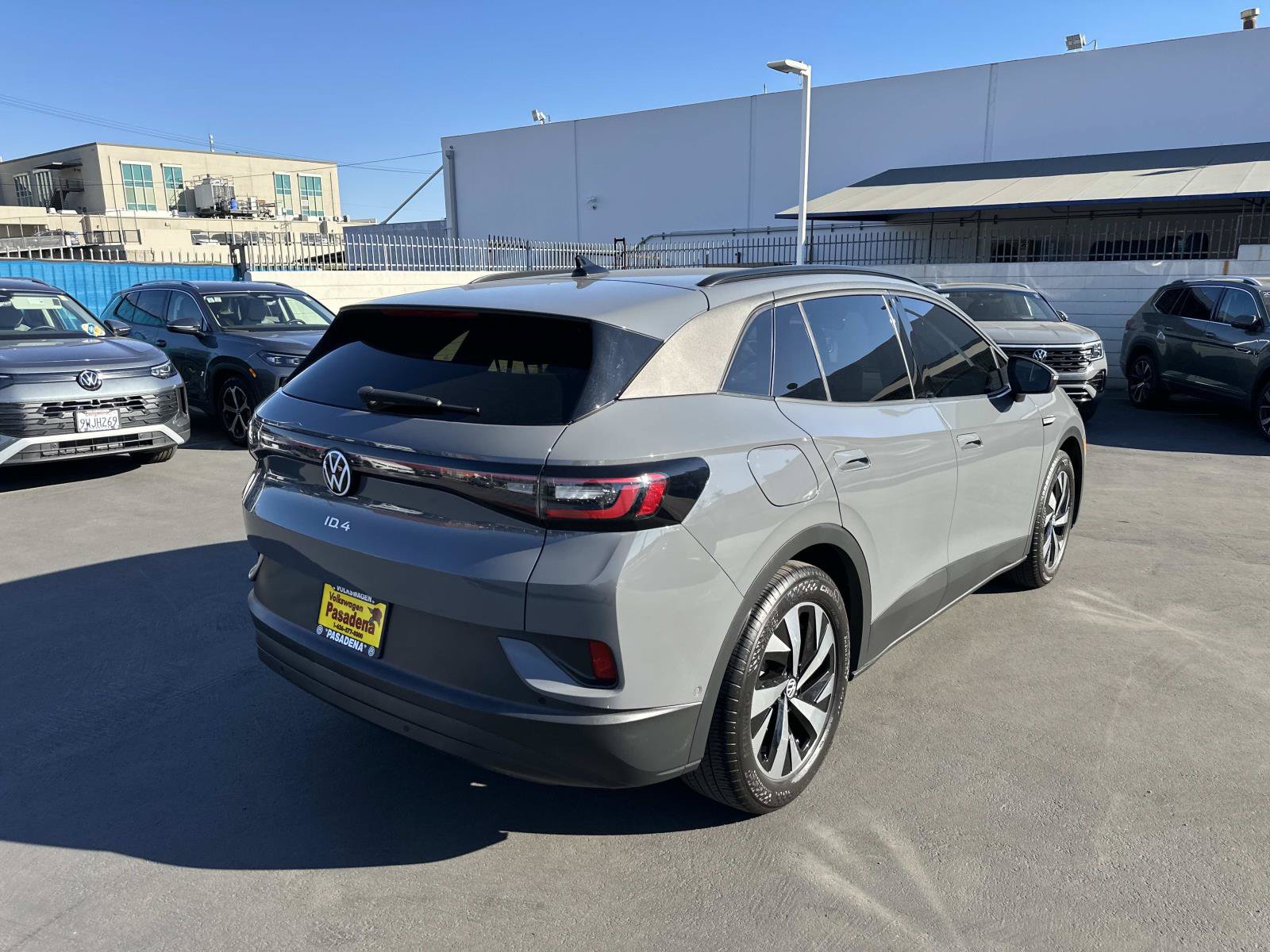 Certified 2023 Volkswagen ID.4 Pro RWD image 4