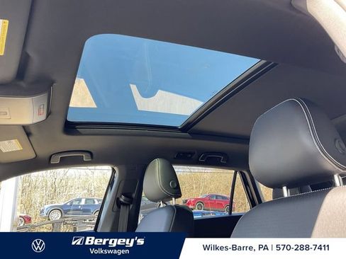 Used 2022 Volkswagen Atlas Cross Sport SE w/ Panoramic Sunroof Package AWD/4WD image 14