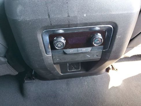 Used 2025 Chevrolet Tahoe Z71 image 21