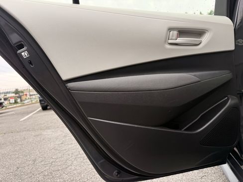 Used 2025 Toyota Corolla LE FWD image 25