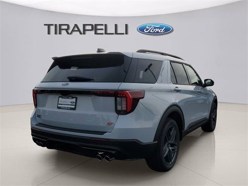 New 2026 Ford Explorer ST w/ Sun And Sound Package image 5