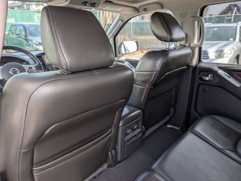 Used 2012 Nissan Pathfinder LE image 14