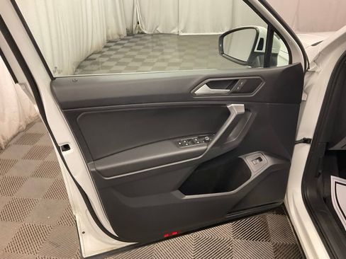 Used 2021 Volkswagen Tiguan S image 12