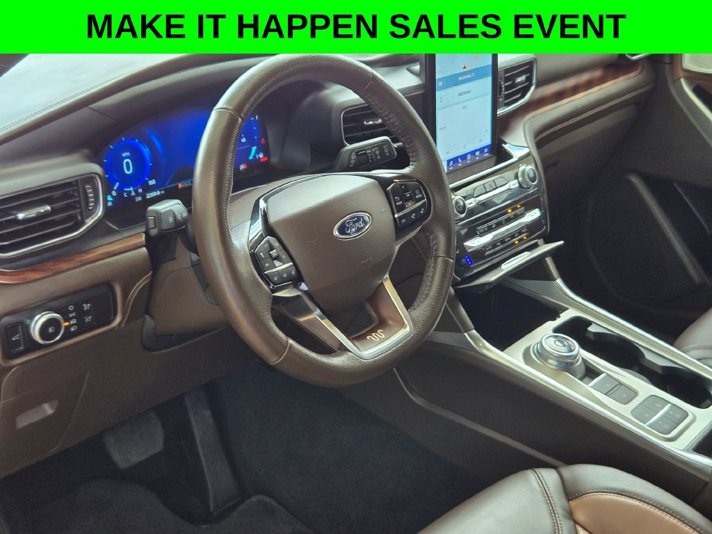 Used 2023 Ford Explorer King Ranch w/ Technology Package RWD image 10