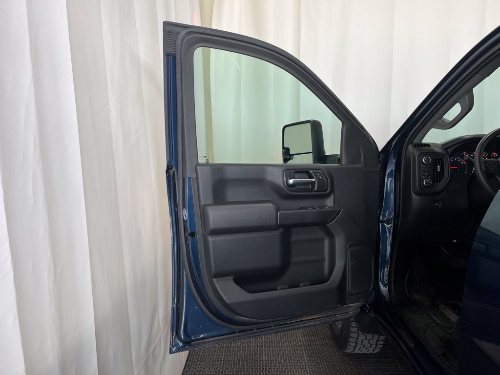 Used 2021 Chevrolet Silverado 2500 Custom w/ Custom Value Package AWD/4WD image 16